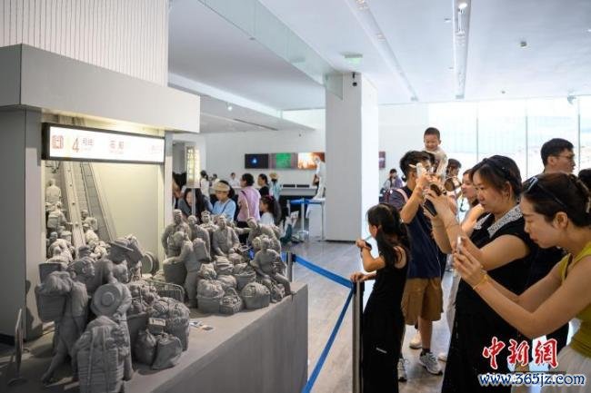 四川好意思术学院毕业作品展招引不雅众
