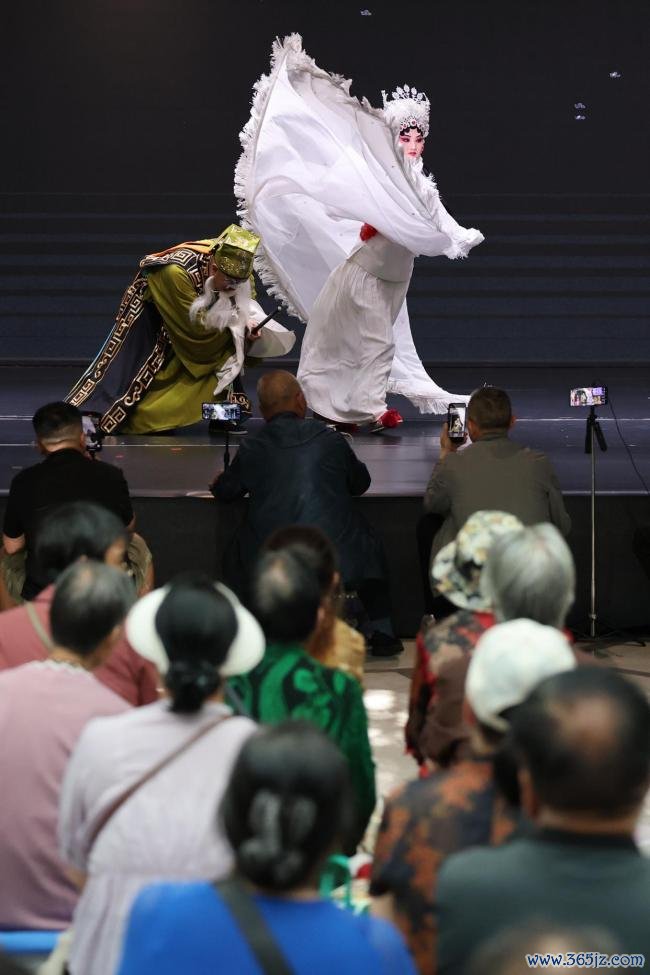 “主角”是何如真金不怕火成的——“一场戏”的台前幕后